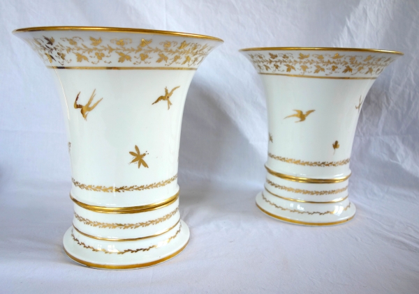 Pair of Empire Paris porcelain trumpet-shaped vases / planters, early 19th century