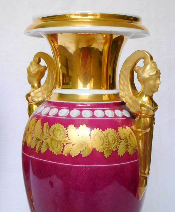 Pair of Empire Paris porcelain vases - purple color and fine gold decoration - 28cm