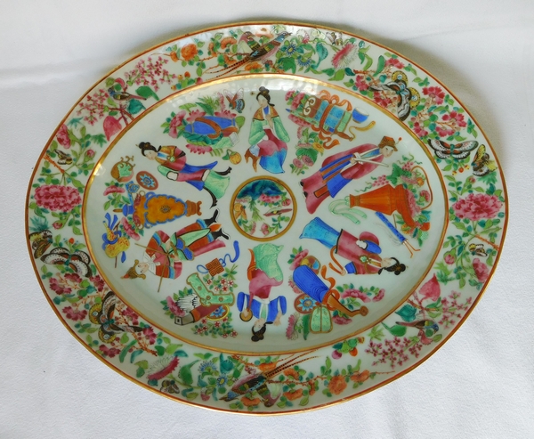Large Canton porcelain dish, China, 19th century - 40cm x 33cm