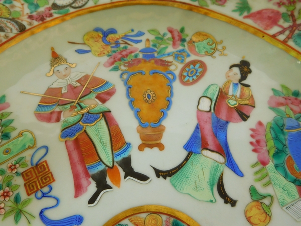 Large Canton porcelain dish, China, 19th century - 40cm x 33cm