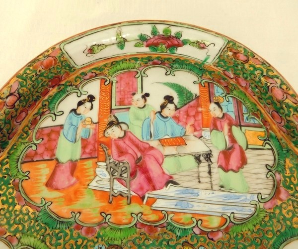 Plateau trilobé en porcelaine de Canton - Chine, XIXe siècle
