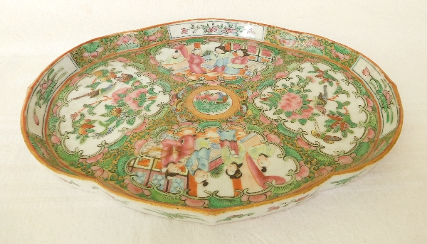 Plateau en porcelaine de Canton - Chine, XIXe siècle