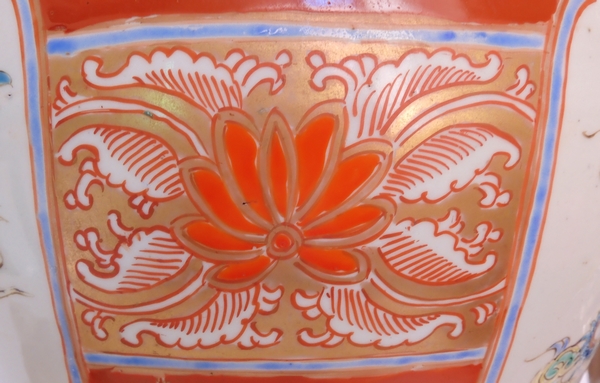 Tall China porcelain potiche, rich phoenix decoration, 19th century