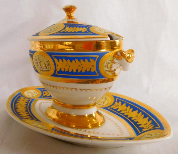 Neppel Manufacture : Empire blue porcelain sauce boat enhanced with fine gold - signed