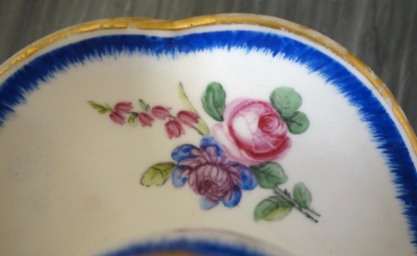 Sevres Manufacture : Louis XVI porcelain sugar pot or gravy boat - signed, dated 1777