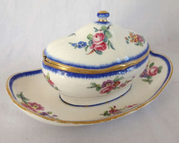 Sevres Manufacture : Louis XVI porcelain sugar pot or gravy boat - signed, dated 1777