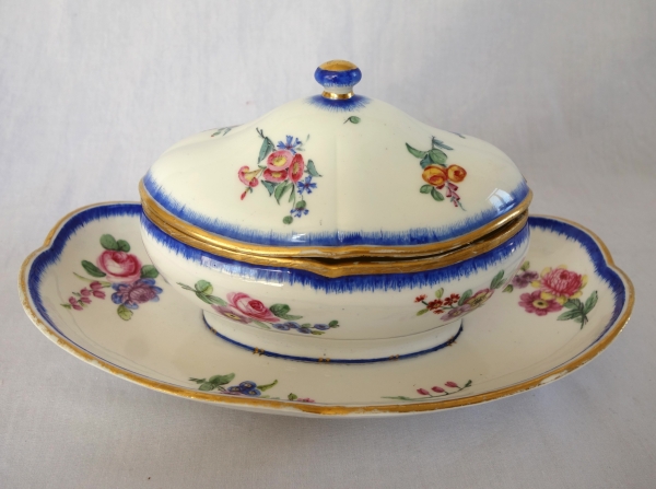 Sevres Manufacture : Louis XVI porcelain sugar pot or gravy boat - signed, dated 1777