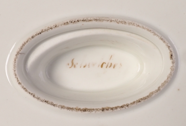 Manufacture Schoelcher : saucière ou sucrier Empire en porcelaine polychrome et or - signée