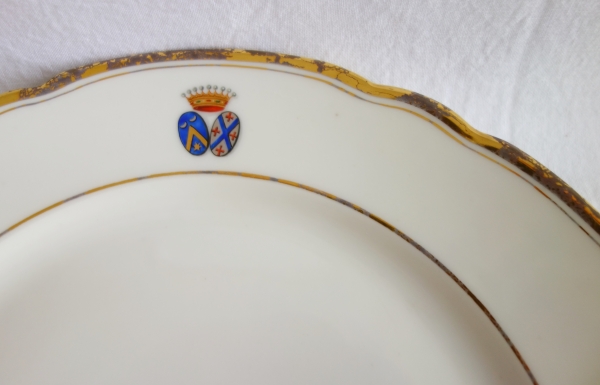 Paris porcelain dessert set for 8 guests, coat of arms and crown of count