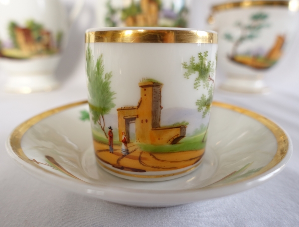 Service à café Empire en porcelaine de Paris dorée à l'or fin & paysages italiens - vers 1820