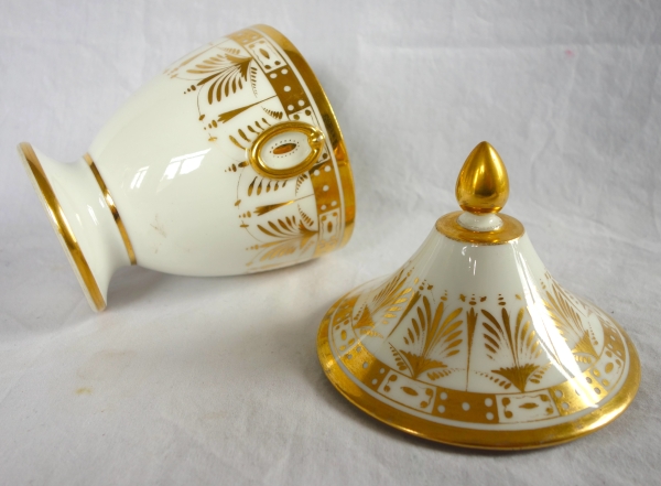 Service à café complet pour 12 en porcelaine de Paris dorée or fin - époque Empire - 17 pièces