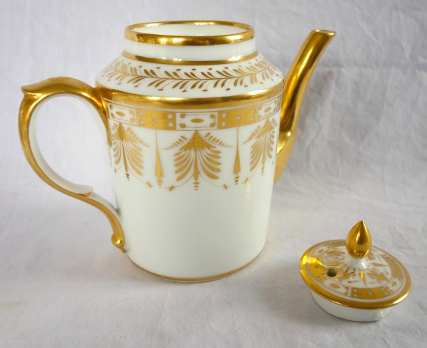 Service à café complet pour 12 en porcelaine de Paris dorée or fin - époque Empire - 17 pièces