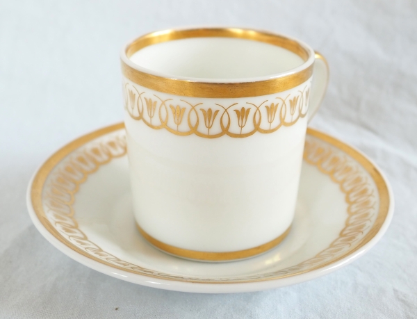 Nast : service à café d’époque Empire en porcelaine de Paris blanche et or - 12 personnes