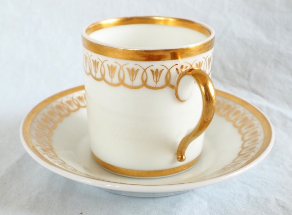 Nast : service à café d’époque Empire en porcelaine de Paris blanche et or - 12 personnes
