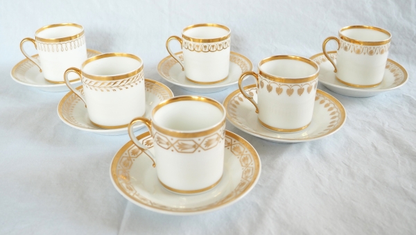 Nast : service à café d’époque Empire en porcelaine de Paris blanche et or - 12 personnes