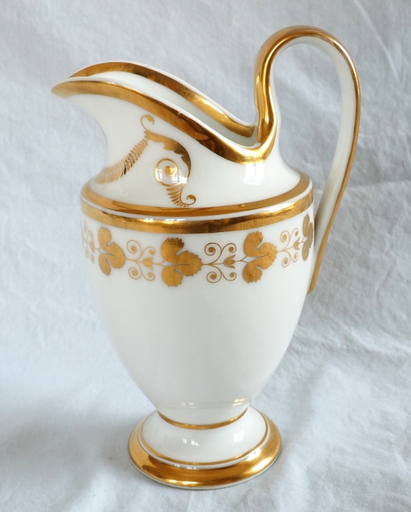 Nast : service à café d’époque Empire en porcelaine de Paris blanche et or - 12 personnes