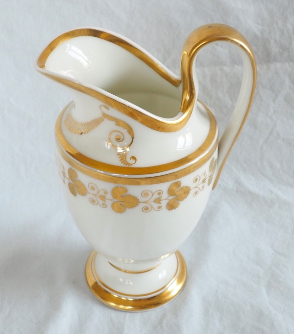Nast : service à café d’époque Empire en porcelaine de Paris blanche et or - 12 personnes