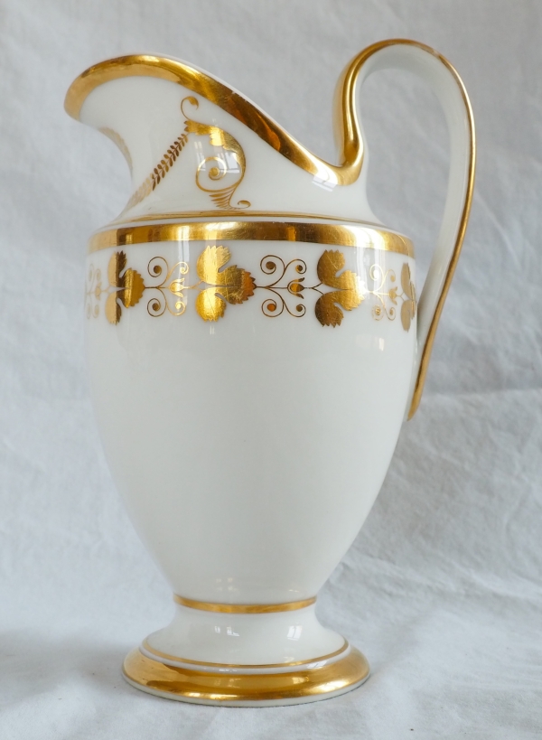 Nast : service à café d’époque Empire en porcelaine de Paris blanche et or - 12 personnes