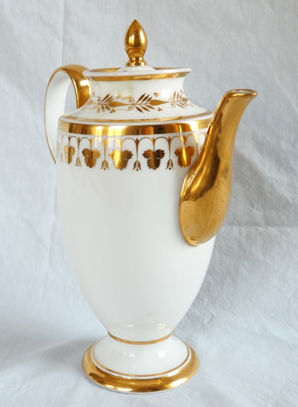 Nast : service à café d’époque Empire en porcelaine de Paris blanche et or - 12 personnes