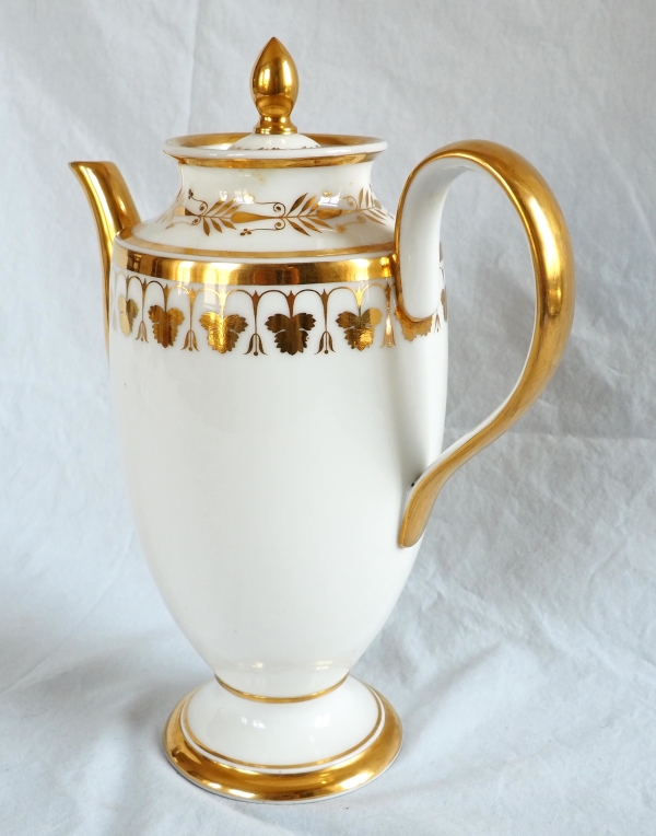Nast : service à café d’époque Empire en porcelaine de Paris blanche et or - 12 personnes
