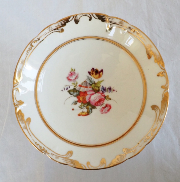 Paris porcelain desert set : 12 plates and 4 serving dishes circa 1840