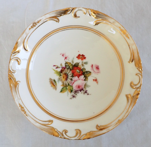 Paris porcelain desert set : 12 plates and 4 serving dishes circa 1840