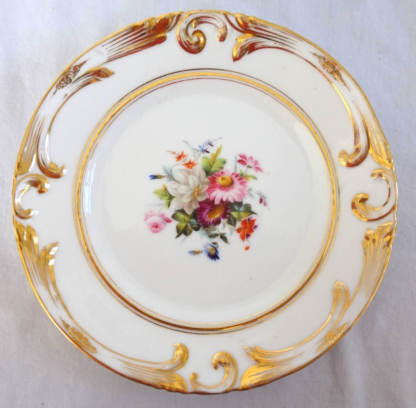 Paris porcelain desert set : 12 plates and 4 serving dishes circa 1840