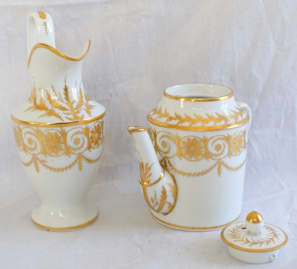 Paris porcelain coffee set of two, late 18th century or circa 1800