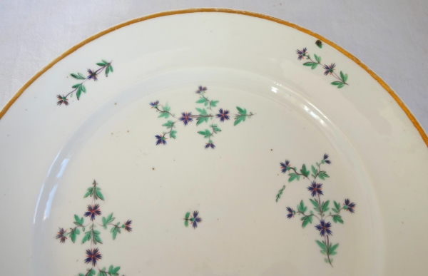 18th century Paris porcelain table set - 58 pieces