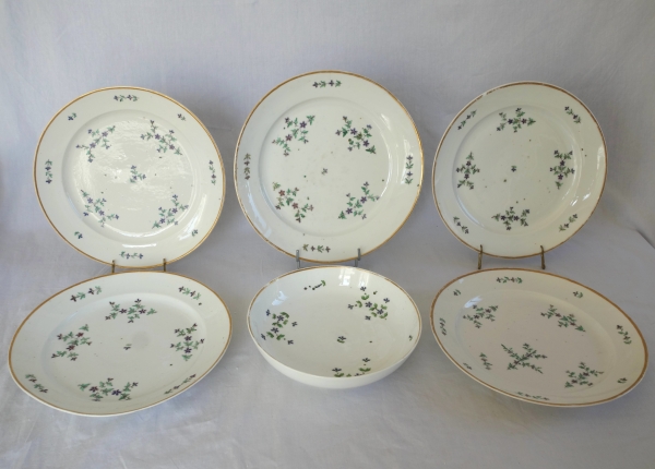 18th century Paris porcelain table set - 58 pieces