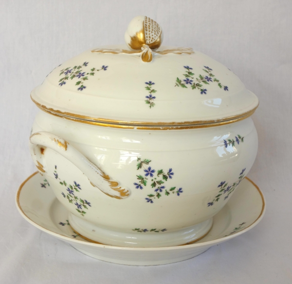 18th century Paris porcelain table set - 58 pieces