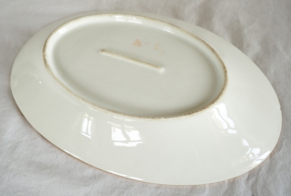 Service de table couronne de Comte en porcelaine blanche et or pour 12 personnes