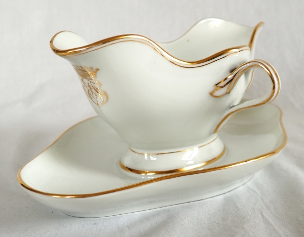 Service de table couronne de Comte en porcelaine blanche et or pour 12 personnes