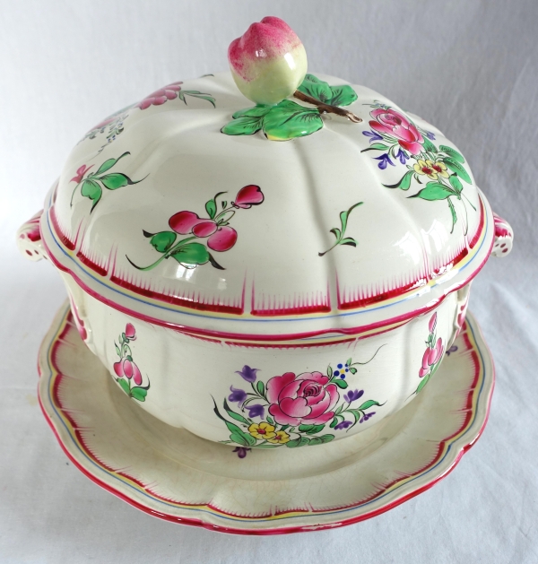 Soupière et son dormant en faïence de Lunéville polychrome, décor réverbère - signée 