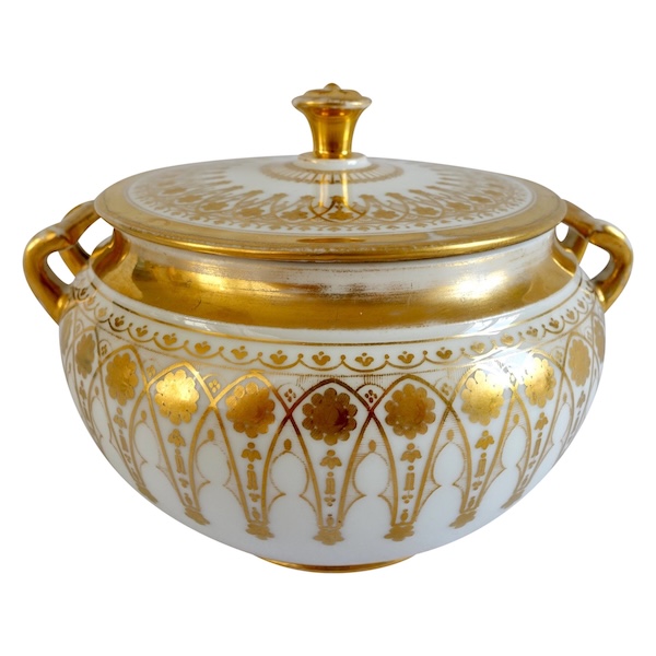 Manufacture Schoelcher : sucrier Empire en porcelaine de Paris, époque Charles X - signé
