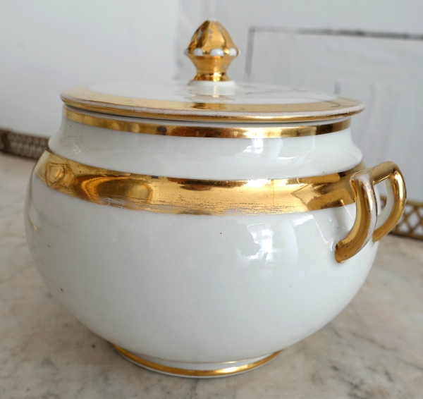 Sucrier d'époque Empire en porcelaine de Paris attribué à la Manufacture Schoelcher