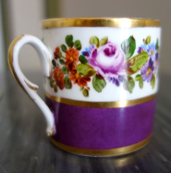 Paris porcelain litron-shaped coffee cup - polychromatic and gilt pattern - circa 1820