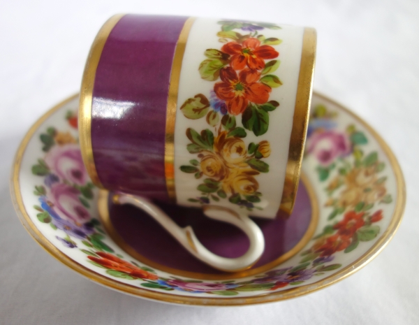 Paris porcelain litron-shaped coffee cup - polychromatic and gilt pattern - circa 1820