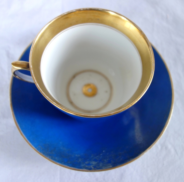 Large Paris porcelain coffee cup or chocolate cup, 19th century circa 1850