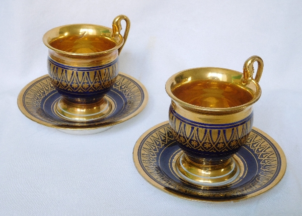 Tasse à café Empire en porcelaine de Paris bleue dorée à l'or fin, époque début XIXe