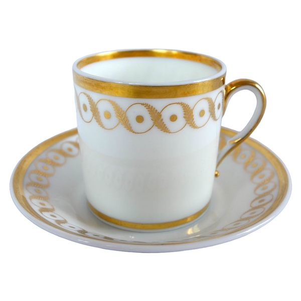 Nast Manufacture : Empire Paris porcelain coffee cup enhanced with fine gold - signed