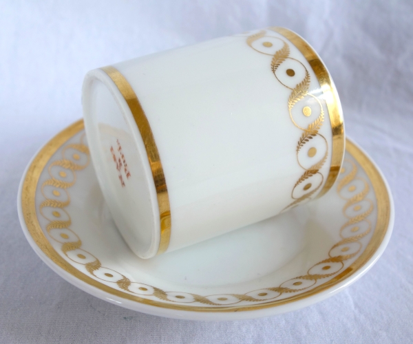 Nast Manufacture : Empire Paris porcelain coffee cup enhanced with fine gold - signed