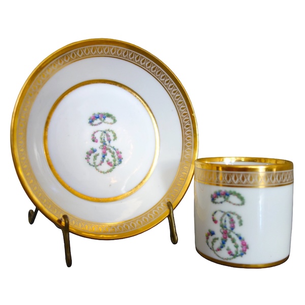 Paris porcelain litron-shaped coffee cup - Louis XVI period