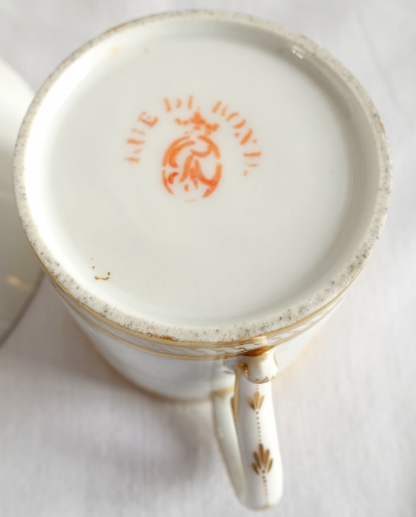 Manufacture du Duc d'Angoulême : tasse litron en porcelaine d'époque Louis XVI - signée