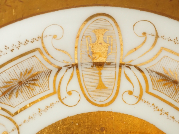 Tasse litron d'époque Directoire en porcelaine de Paris blanche et or - fin XVIIIe siècle