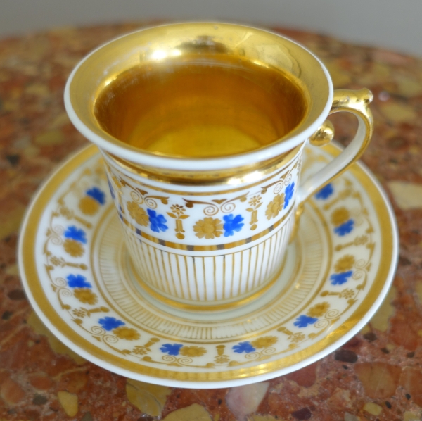 Empire Paris porcelain litron-shaped coffee cup, 19th century circa 1820 - 1830