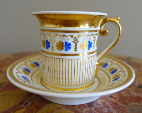 Empire Paris porcelain litron-shaped coffee cup, 19th century circa 1820 - 1830