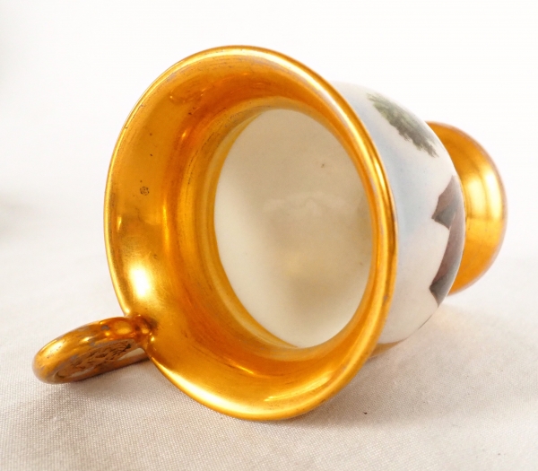 Empire Paris porcelain coffee cup enhanced with fine gold, early 19th century
