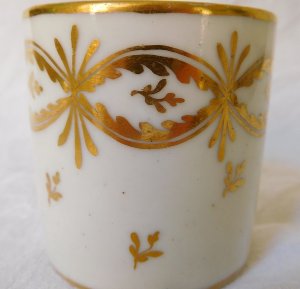 Manufacture de la Reine - tasse litron en porcelaine de Paris d'époque XVIIIe