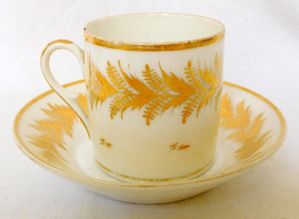 Locré XVIIIe : tasse à café litron en porcelaine d'époque Louis XVI